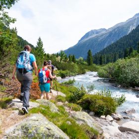 wandern_wasser_foto_w9studios.jpg